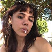 Aulas de espanhol, inglês, canto, e matérias curriculares